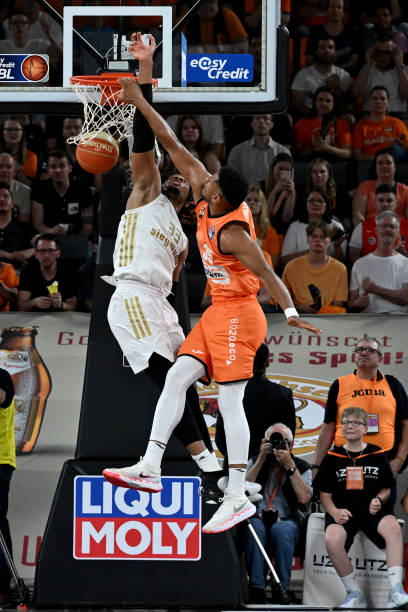 子团体追逐 子团体追逐