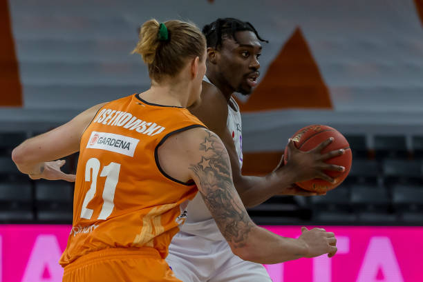 强队的几场 强队的几场