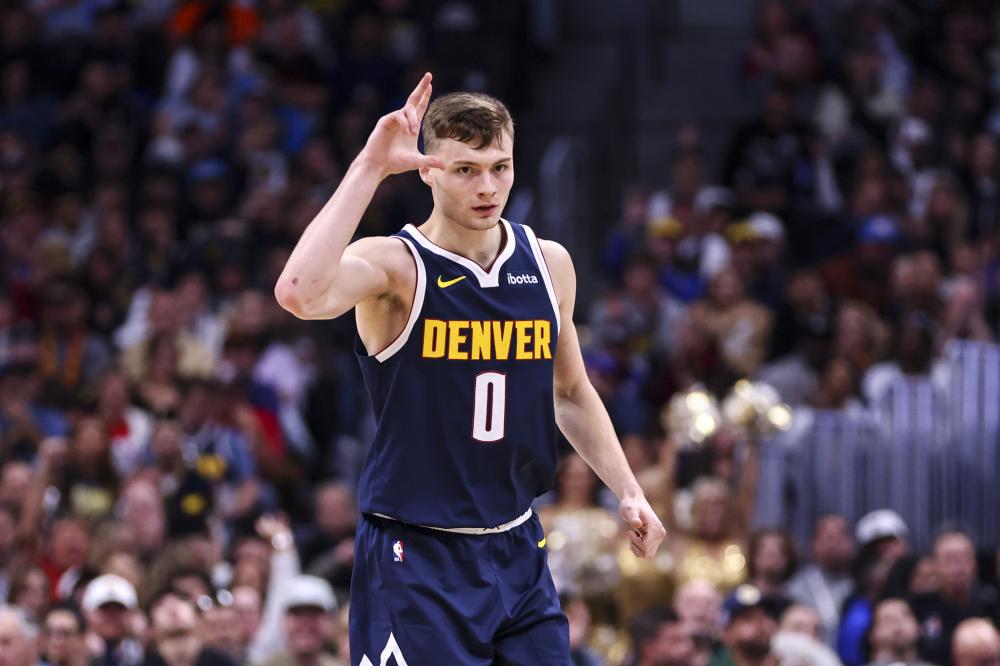 成功驶离低 成功驶离低